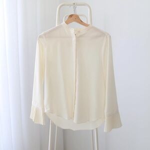Ann Taylor Button Down Pleated Sleeves